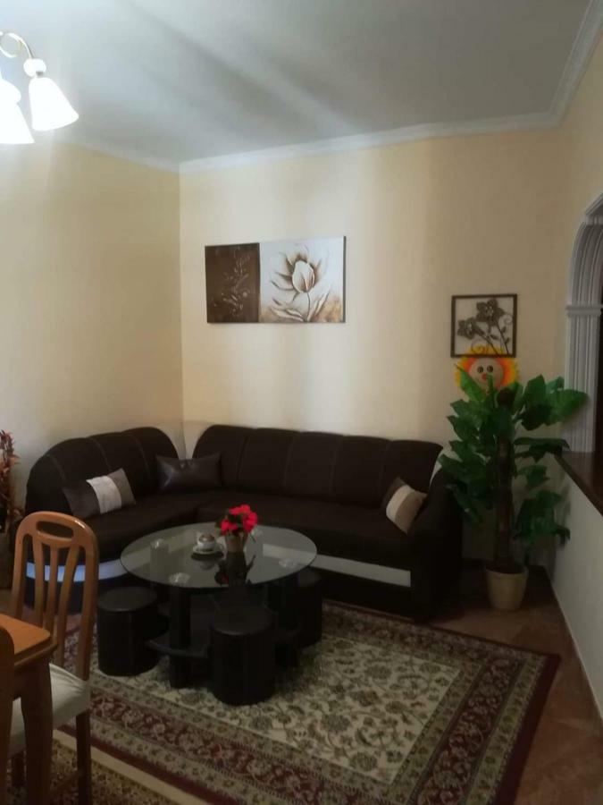 Marios Apartment Lakones Luaran gambar